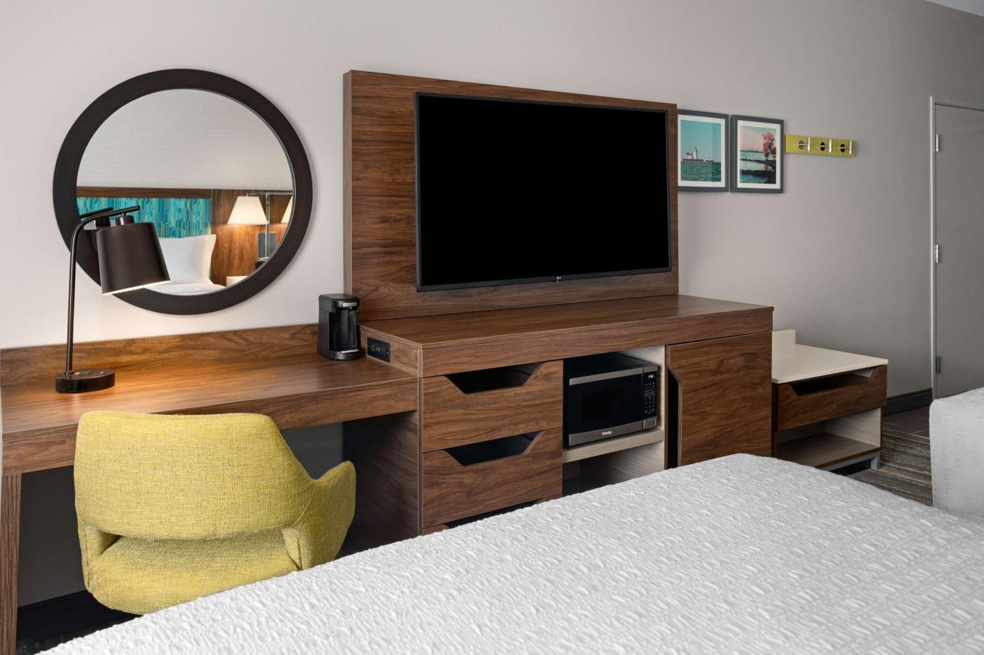 Hampton Inn Cleveland-Airport/Tiedeman Road Brooklyn Bagian luar foto