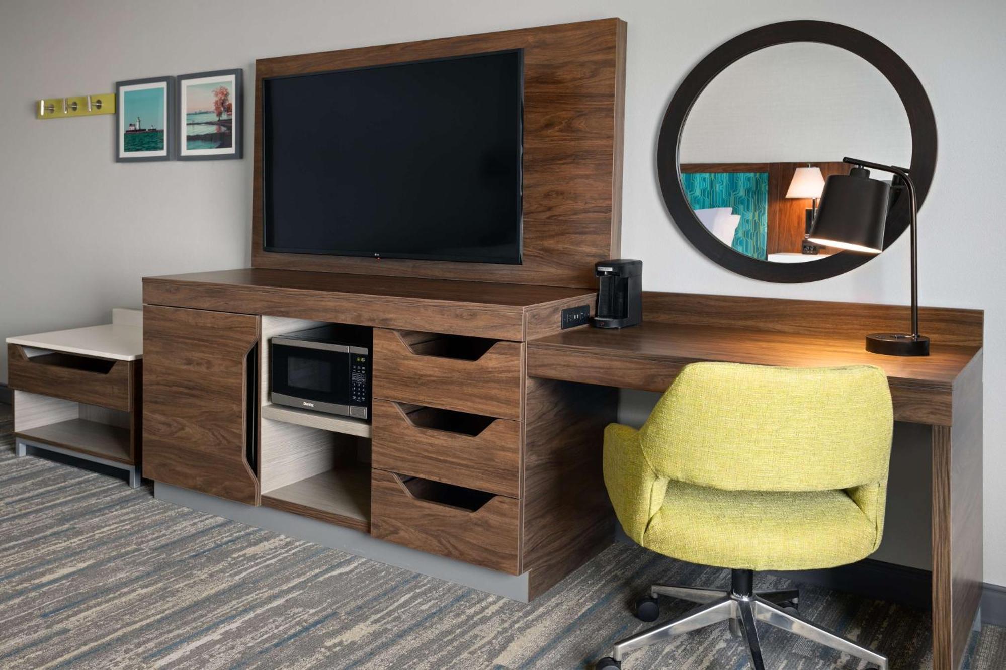 Hampton Inn Cleveland-Airport/Tiedeman Road Brooklyn Bagian luar foto