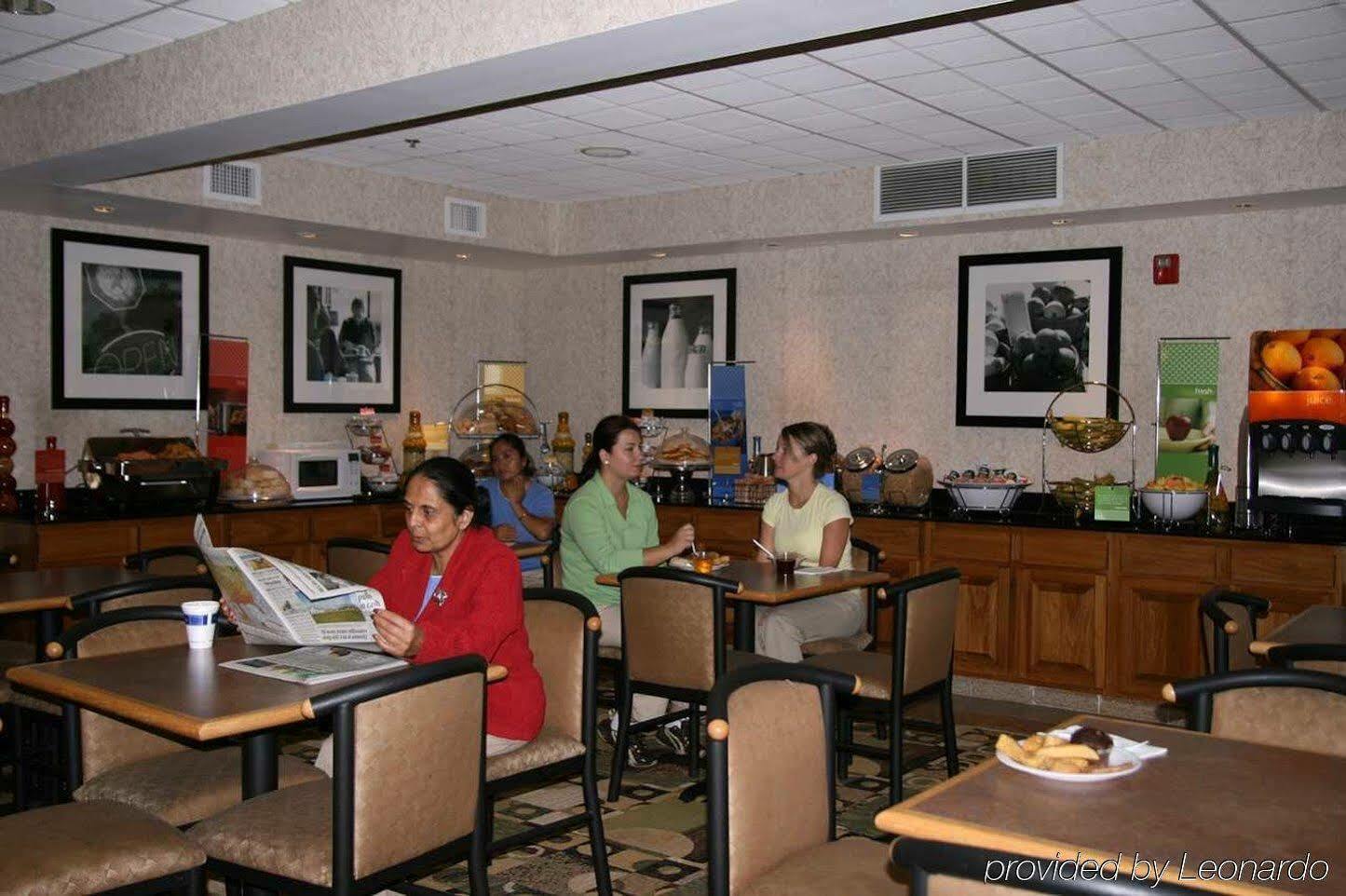 Hampton Inn Cleveland-Airport/Tiedeman Road Brooklyn Bagian luar foto